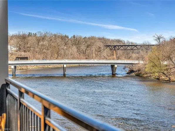 7 Grand River St N #203, Brant, ON N3L 2L9