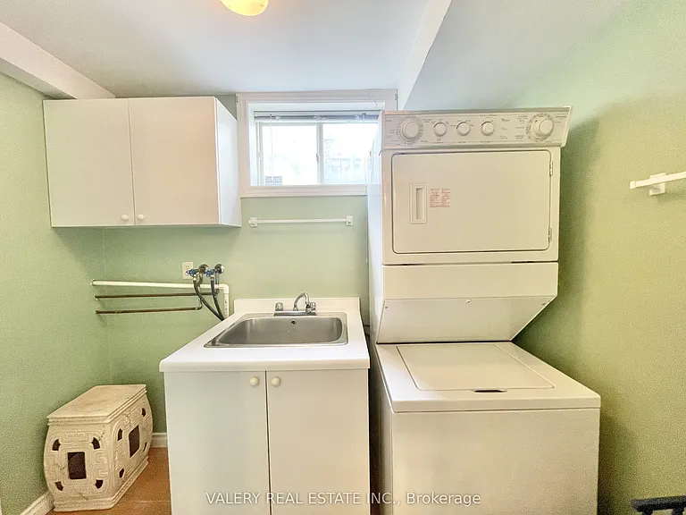 12 Weatherstone Ct #LOWER — Photo 8