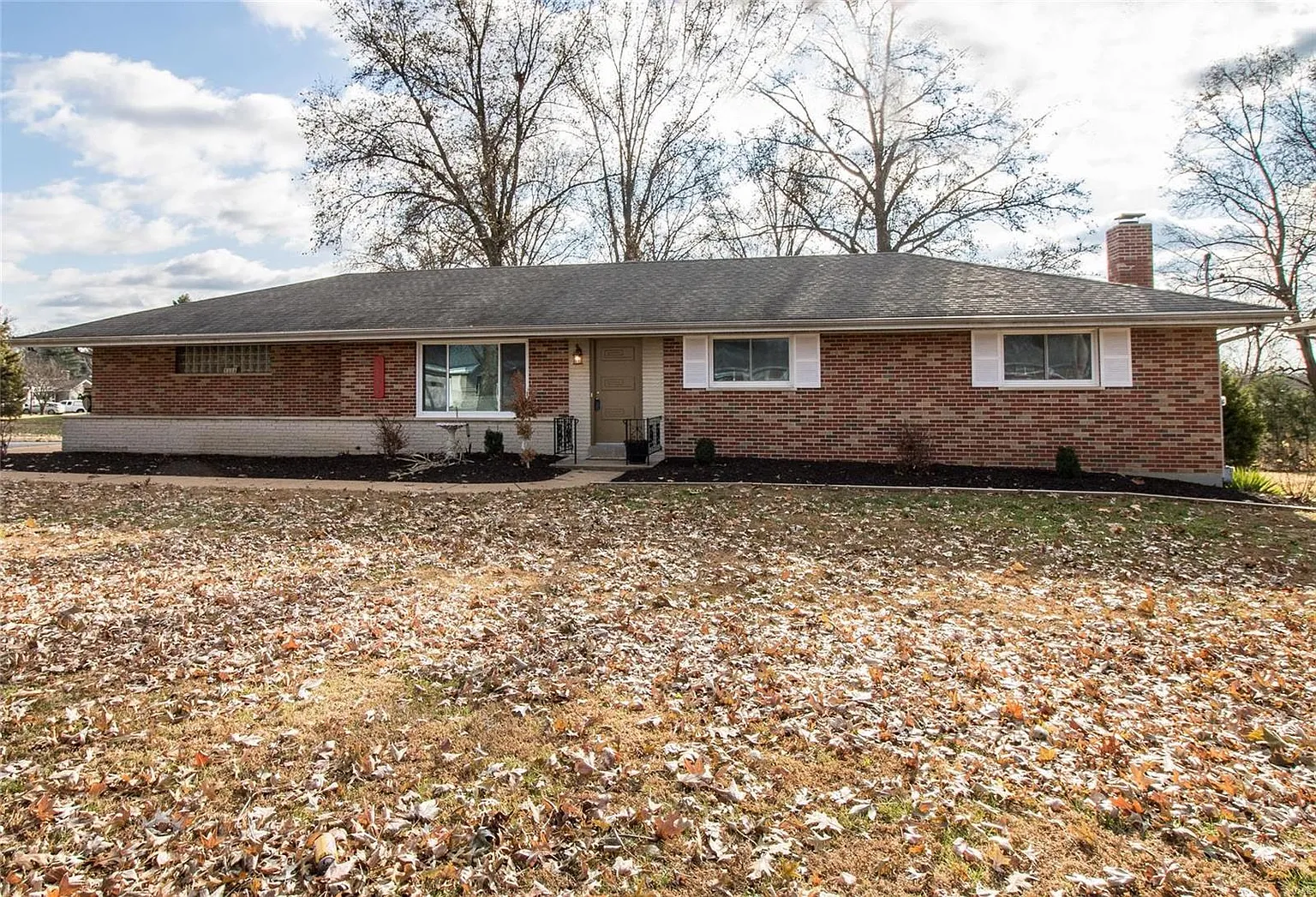 5356 Kerth Rd photo 1
