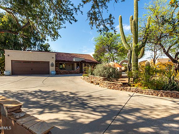 2nd image of 5616 E DESERT VISTA Trail