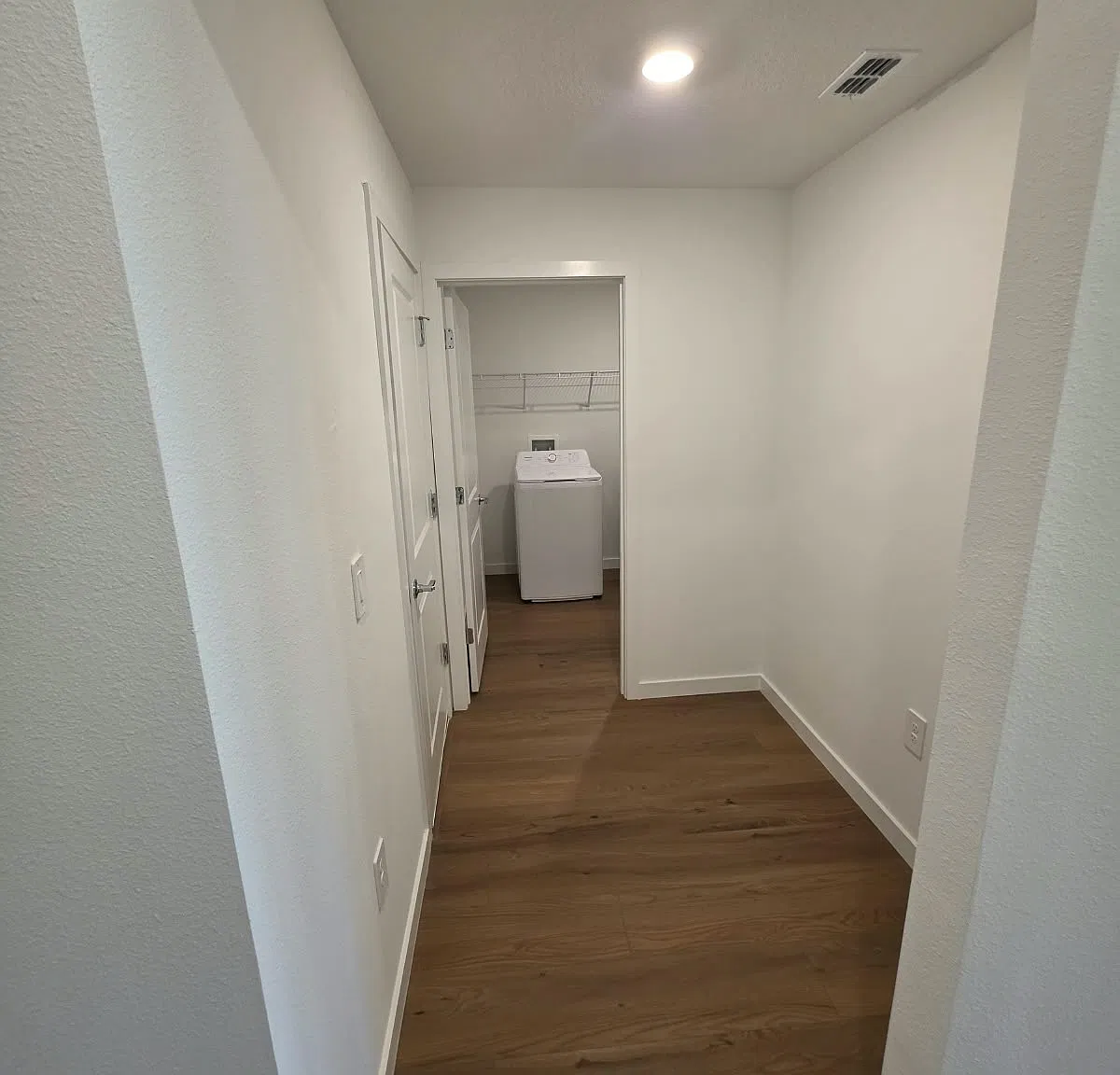 3 bed, 1843 sqft, $2,095 — Photo 4