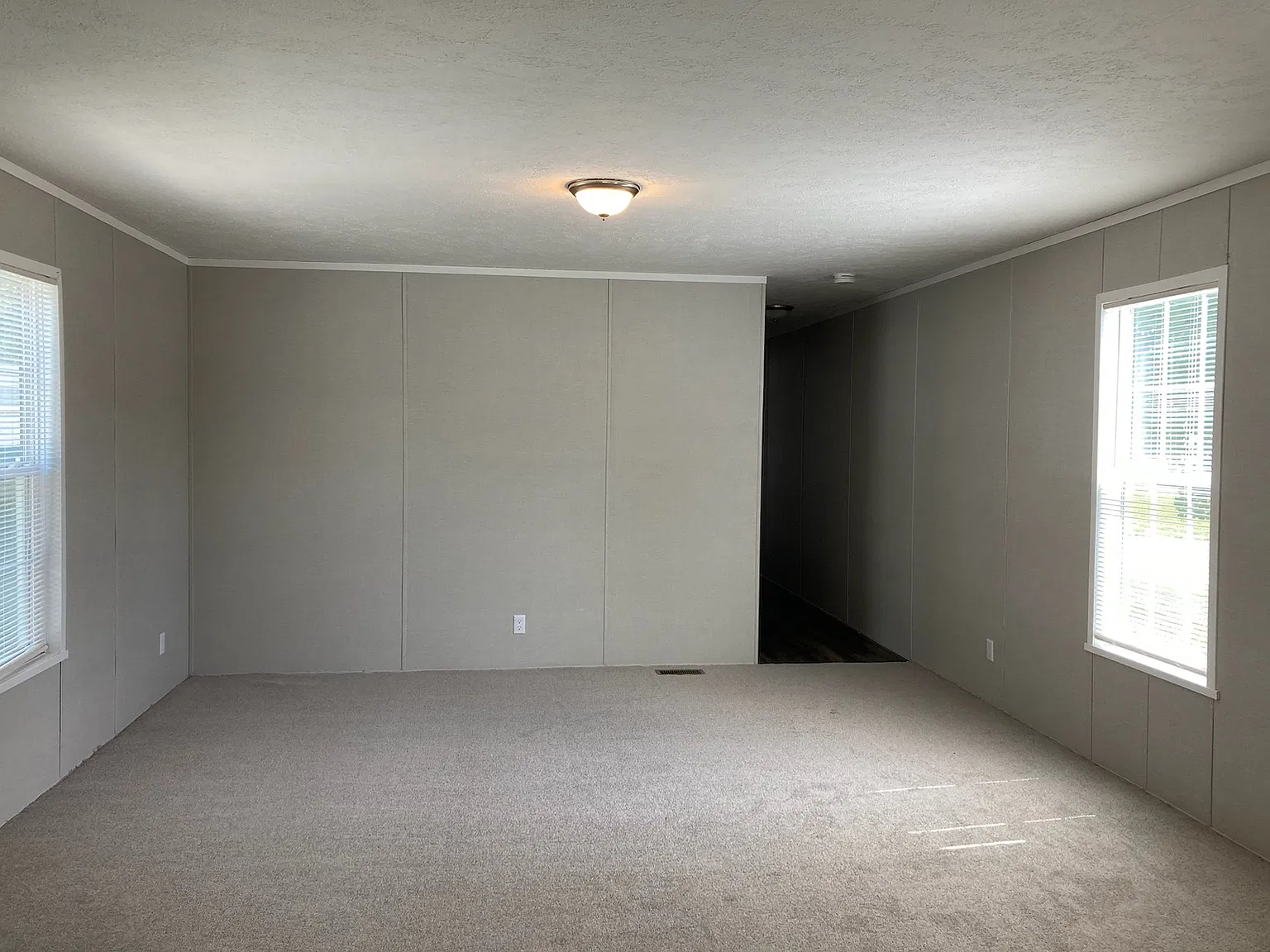 Stonecrest Manor — Photo 2