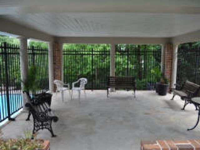 2nd image of 415 The North Chace NE