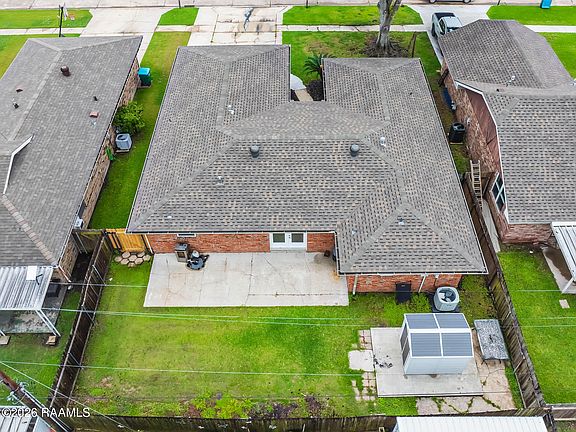 3rd image of 3213 Susan Dr