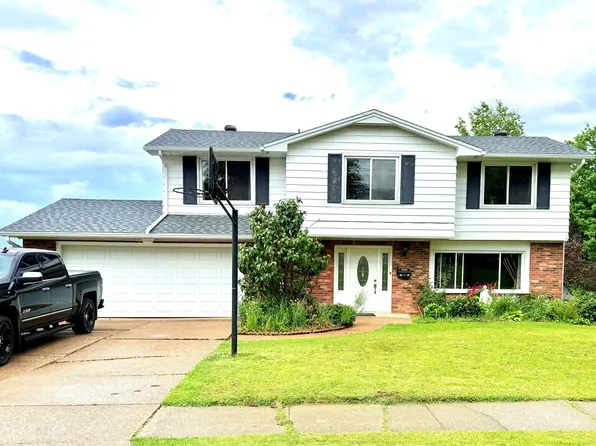 1664 Skyline Dr, Erie, PA 16509