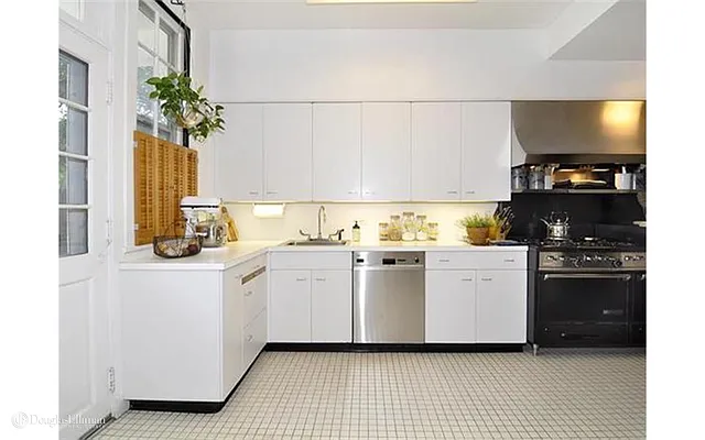 Sold by Douglas Elliman | media 6