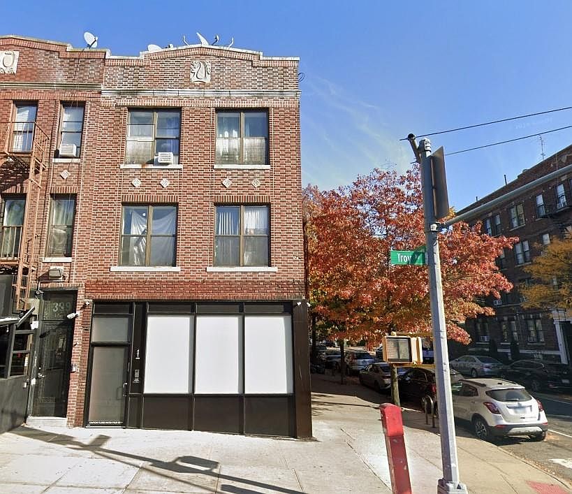 1st image of 401 Troy Ave