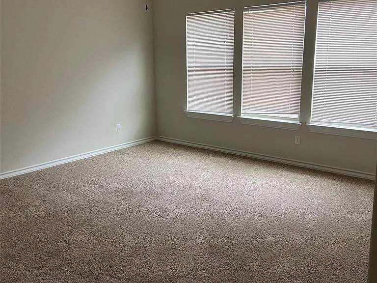 309 Akumal St — Photo 9