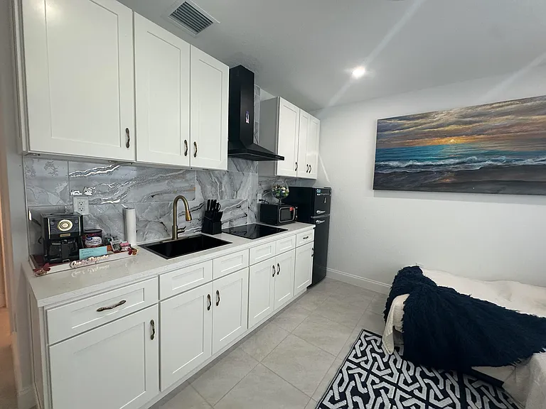 517 SW Halden Ave — Photo 5
