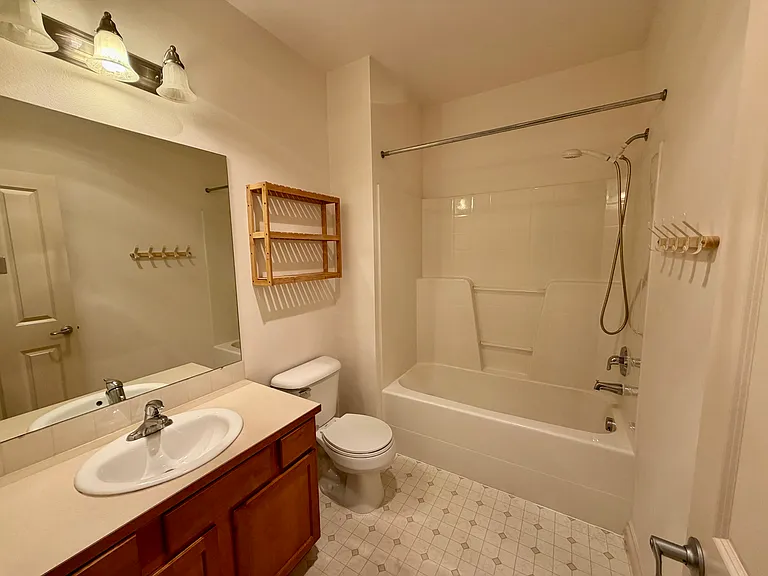 20028 15th Ave NE #106 — Photo 14