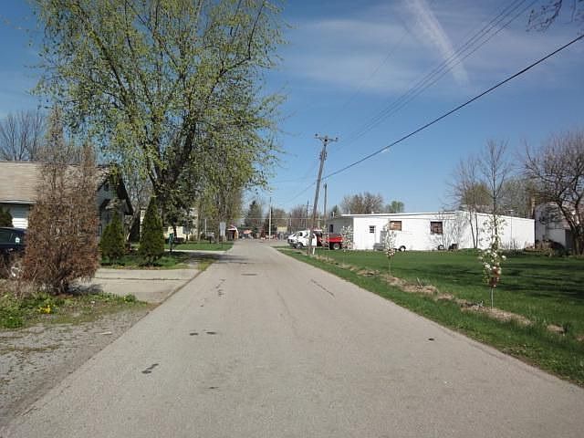 2nd image of 7231 Miami Dr