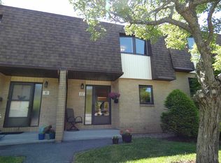 11 Westridge Dr, Halifax, NS B3M1K6