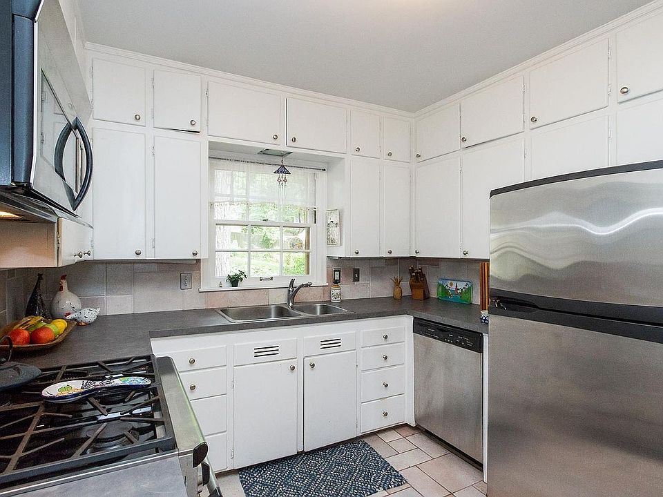 2nd image of 517 58th St