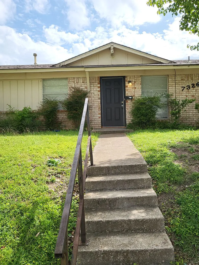 7326 Harold Walker, Dallas, TX 75241 — Photo 1