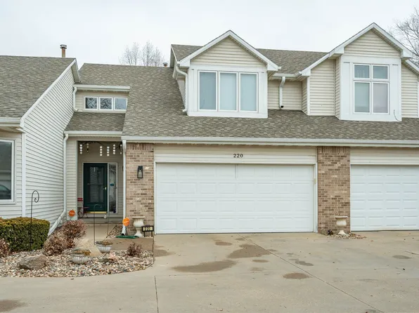 2811 SE 22nd St Unit 220, Des Moines, IA 50320