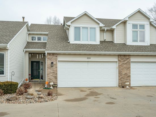 2811 SE 22nd St Unit 220, Des Moines, IA 50320
