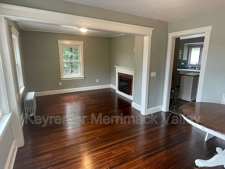 13 N Main St — Photo 10