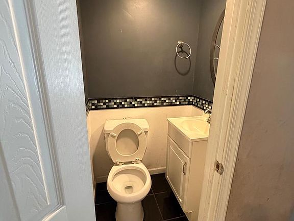 2nd image of 2519 S 11th St