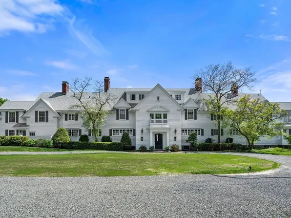 33 Way Rd, Gloucester, MA 01930