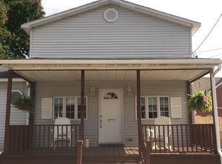 211 N 7th St, Emmaus, PA 18049