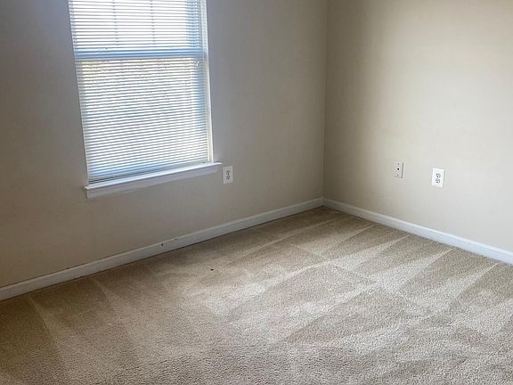 5th image of 18208 Roy Croft Dr