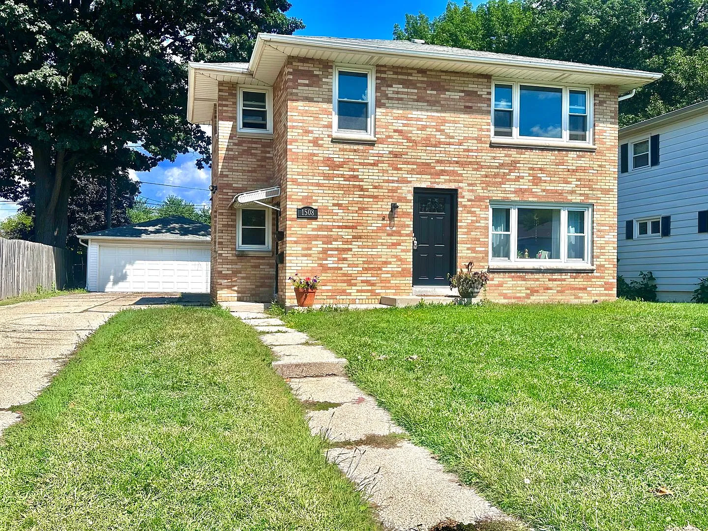 1508 Walnut St. (Duplex) MyDwelling — Photo 1