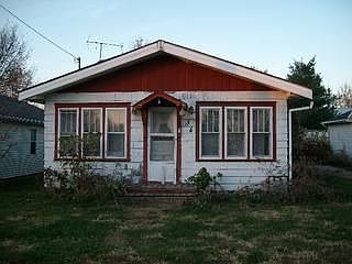 1st image of 34 5th St