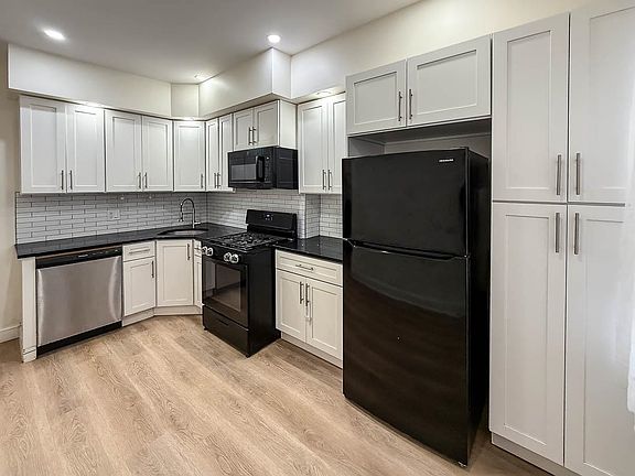 2nd image of 1687 Kennedy Blvd #1