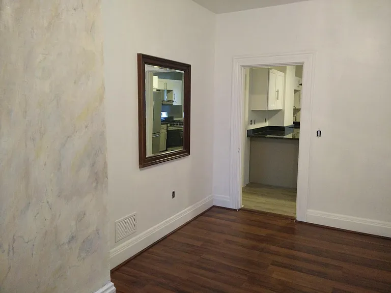 3025 Brereton St #4 — Photo 9