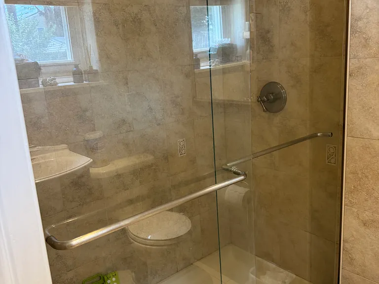 12 Hillary Ln — Photo 5