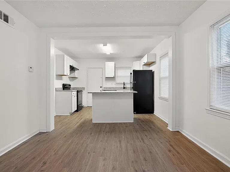 1439 Westboro Dr SW — Photo 21