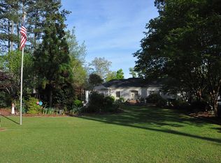 208 Shoreline Dr, New Bern, NC 28562