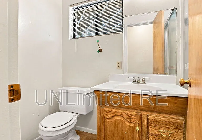 1410 N Inverrary Way — Photo 28