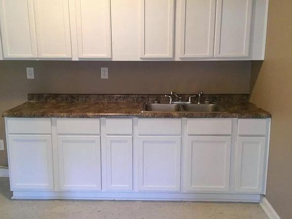 4th image of 327 Laclede St #1/2