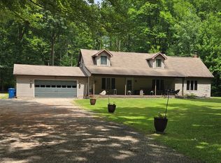 760 Moff Dr, Columbiaville, MI 48421