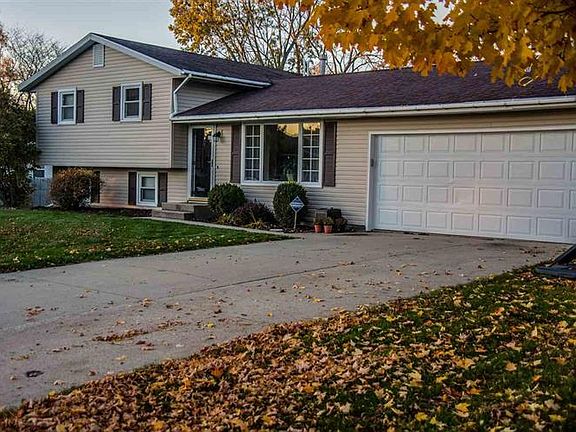 3rd image of 22353 Briarhill Dr