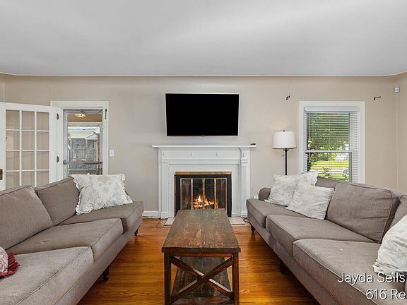 3rd image of 1853 Leonard St NW
