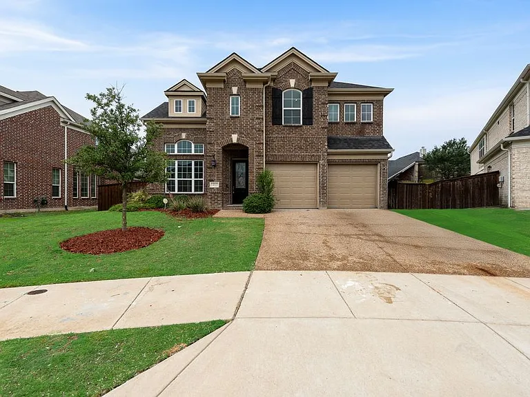 14113 Sugar Hill Dr — Photo 2