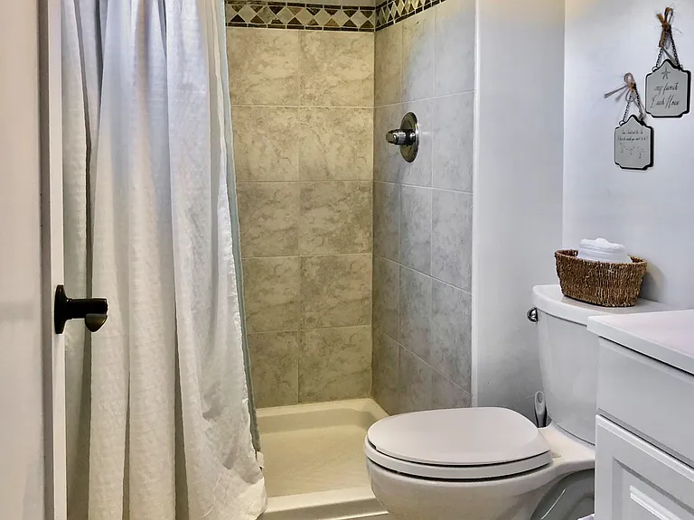 113 Duryea Ave — Photo 43