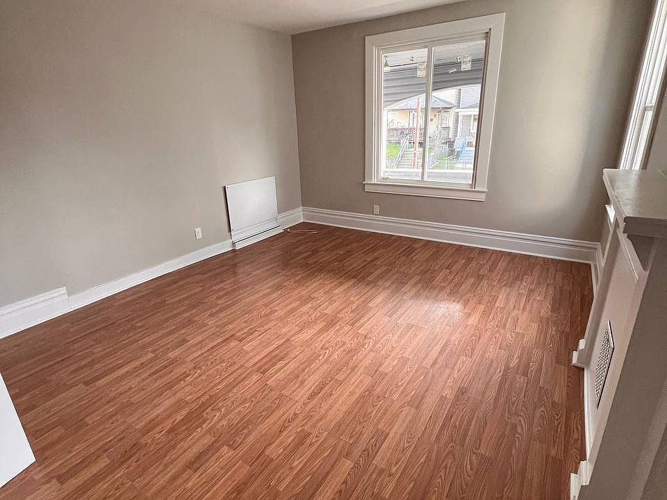 1st image of 1042 Leishman Ave #1