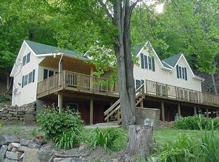 13 Lock St, Port Henry, NY 12974