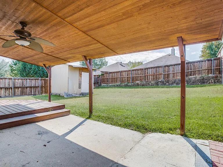 616 Crystal Falls Dr — Photo 22