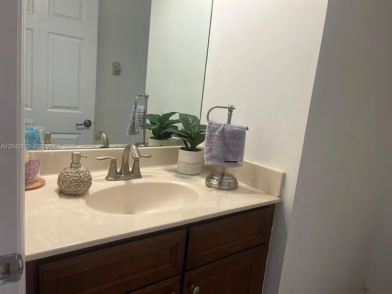 8985 NW 98th Ave — Photo 12