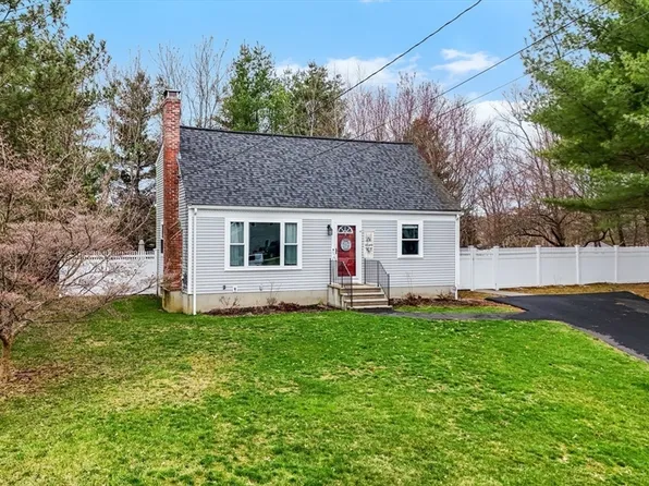 16 Treeland Dr, Walpole, MA 02081