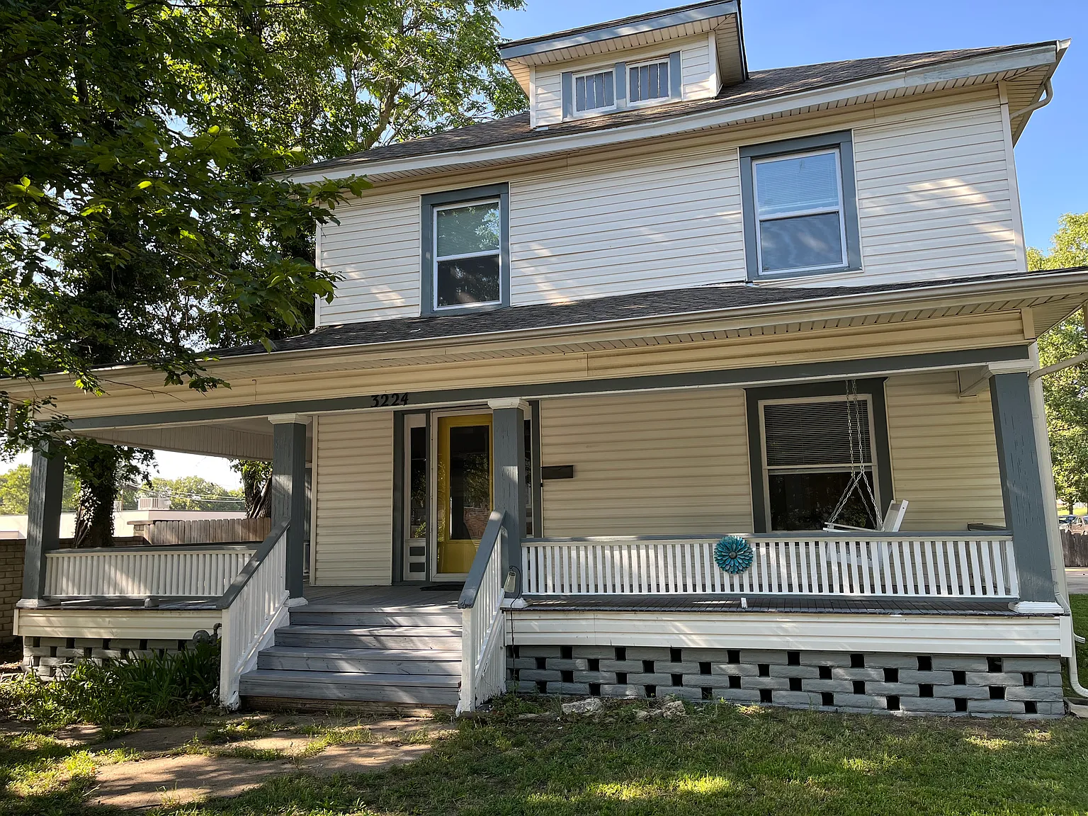 4 bed, 1723 sqft, $1,800 — Photo 2