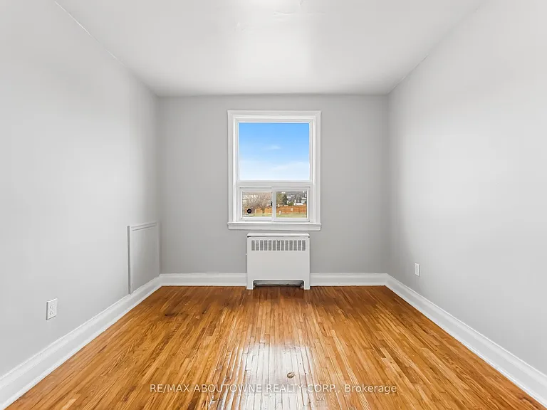1037 Churchill Ave E #7 — Photo 20