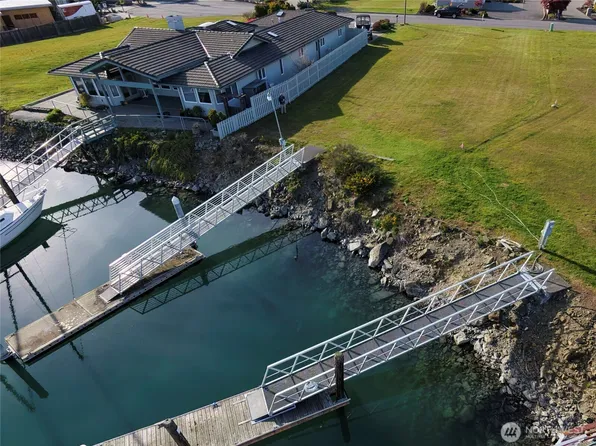 2005 Cove Place, Anacortes, WA 98221