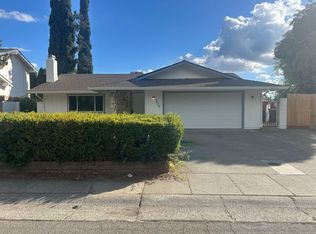 6636 Saint James Dr, Carmichael, CA 95608