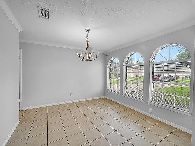 13618 Piney Oaks Dr — Photo 10