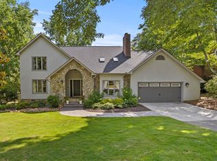 5 Bernwood Dr, Taylors, SC 29687